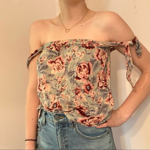American Eagle Off the Shoulder Floral Shirt XS - Picture 4 of 7